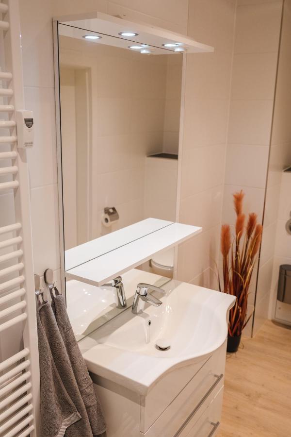 World Of Rooms - Apartment Paris Kassel Exterior foto